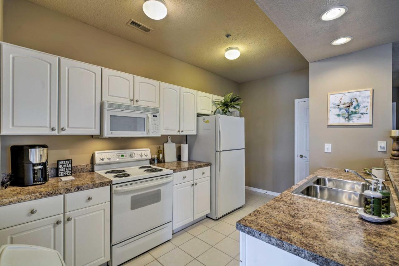 Waterfront Lake Ozark Condo With Deck And Pools Zewnętrze zdjęcie